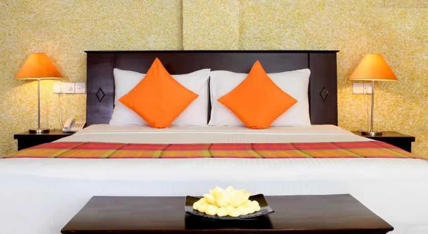 Opulent River Face Hotel Коломбо Экстерьер фото
